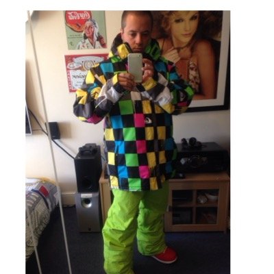 DarrenSarson1's profile picture. Im Darren,i come from Silverstone,BEST VILLAGE IN THE WORLD,love F1,Snowboarding,Arsenal FC,NFL,Taylor Swift's BIGGEST FAN addicted to coke,the drink kind ;)