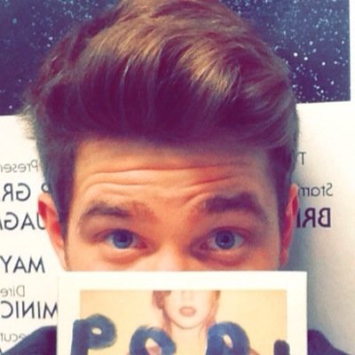 Hey I'm Cameron. I'm 18. I like christmas, coffee, and Taylor Swift (boy swiftie). instagram- @becky.swift