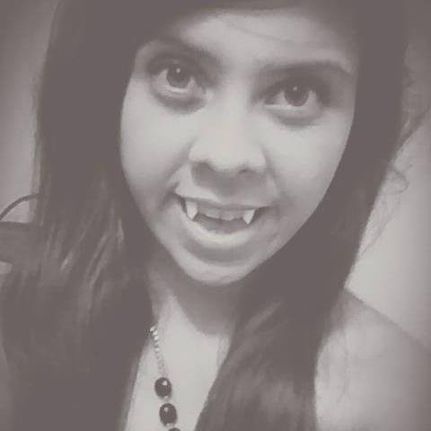 El destino une y separa a las personas, pero ni con toda su fuerza hace que nos olvidemos de aquellos que nos hicieron felices.♥