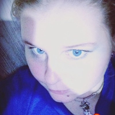 abbifair82300's profile picture. I love to sing and im in love with only 1 boy band ull nvr guess who!  hint hint: 1D