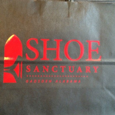 megshoedog13's profile picture. 