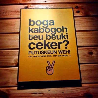 Pelopor ceker pedas bumbu rempah pertama di Indonesia. (Sejak 2013) | info: call 022 922 443 28 | Buka setiap hari 1pm-10pm