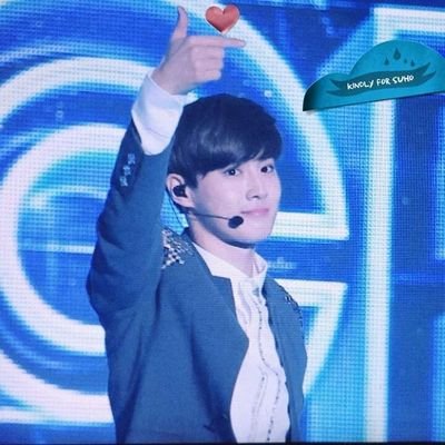 ชื่อ เอิร์น  เป็น Exofan Exo-L เมนซูโฮ ID:loveloveloveoverdose  IG :  different_earn