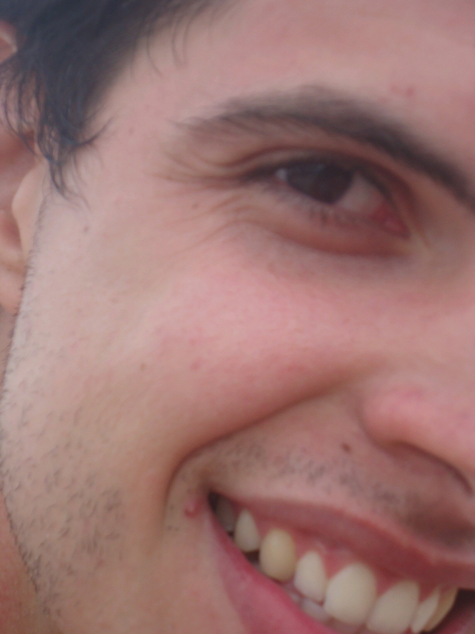 Sim, gosto futebol, pizza e praia! Hehe