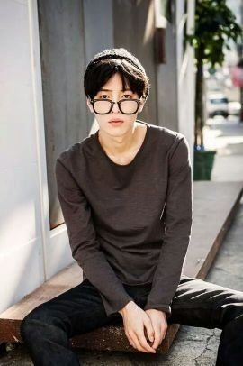 'แอนทีรอส'หล่อจนโลกหยุดหมุน(?)