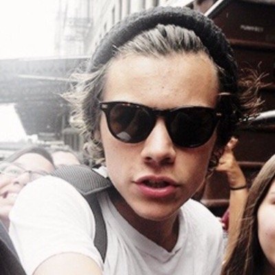 go follow @bbezarry