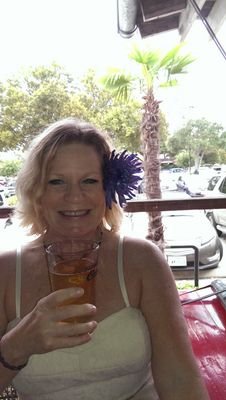 13 year melanoma survivor, scientist, artist, gardener. Red cross disaster vol. Embryologist, yes I make babies!