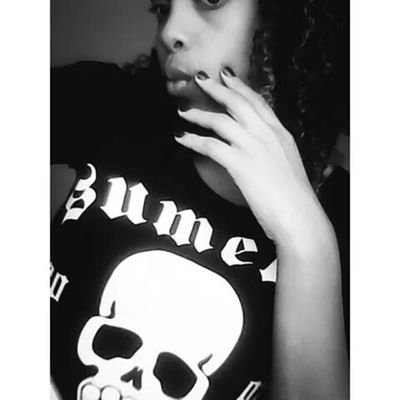 I'm Marceline. I am 14 years old, I'm a fan of Demi Lovato, Justin Bieber, Miley Cyrus and Manu Gavassi. Love classical music too. #MourningAmyWinehouse ❤