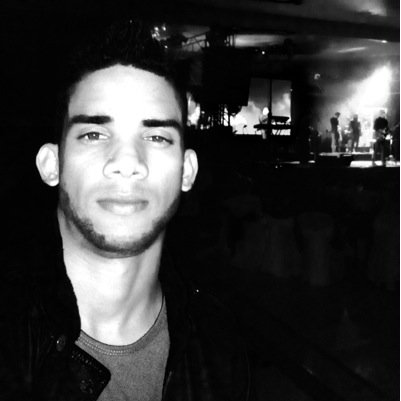 Cantante y compositor de la música urbana Bennyelmilenium@hotmail.com @albertpg2 #GMrecords