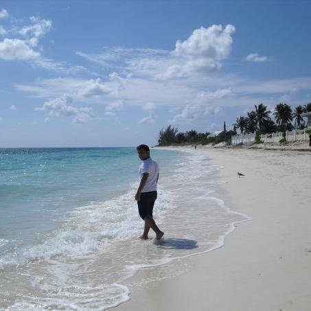 rachcampitos's profile picture. Web Developer and freelancer in CodeMedia