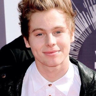 free follow from @socialxhemmo :)