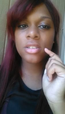 HIT THE FOLLOW BUTTON AND6 FOLLOW MY TWIFEY @S1MPLYNae