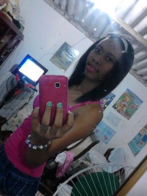 La negra, amiga de quien se lo merece. Enemiga de quien se me de le gana.