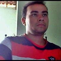 Servo do Senhor, Baixista da Banda IECR, Compositor e Arranjador.