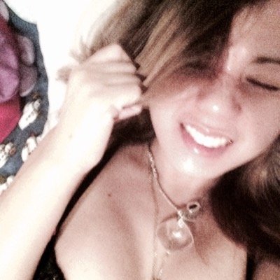 PRINCESS in my own right. i am my own Fashion Statement. Pro LOVE so Spread it! i share my life and tweet my heart out..=)