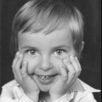 svejdicek's profile picture. Blackberry a Apple fanda zajímající se o vše okolo PC, mobilní techniky, her a IT všeobecně. Milovník kávy, nicnedělání, své ženy a už jsem psal nicnedělání..?