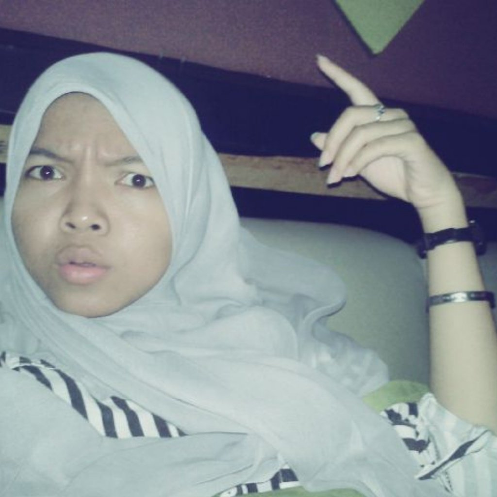 3 gadis pengusaha muda :).