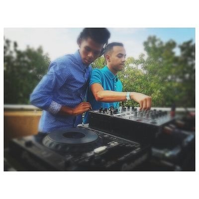 problemroots@gmail.com Cell/WhatsApp: 061 938 6725/076 367 4834 BBM: 7BA60683 DJ bookings
