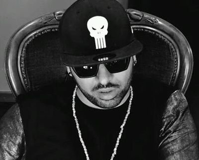 ONIROFFICIAL's profile picture. 