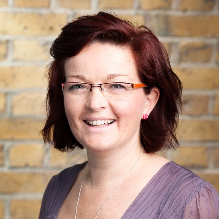 Brand strategist, colour consultant, conscious coach and cycling chic.