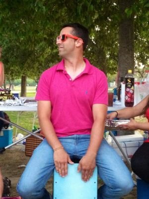 Alegrando81's profile picture. mu cofrade,mu carnavalero,mu deportista,mu sevillano,mu sevillista y mu enamorado de mi gente y de mi ciudad,que mas quiere miarma