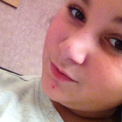 Hi my name is tyesha I love one direction and also bars and melody.