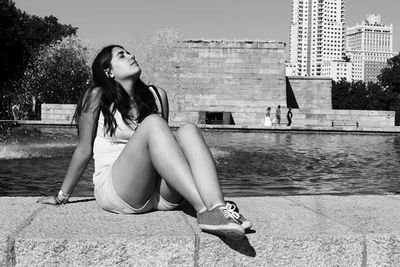 Loca, divertida, soñadora y adicta al cine.