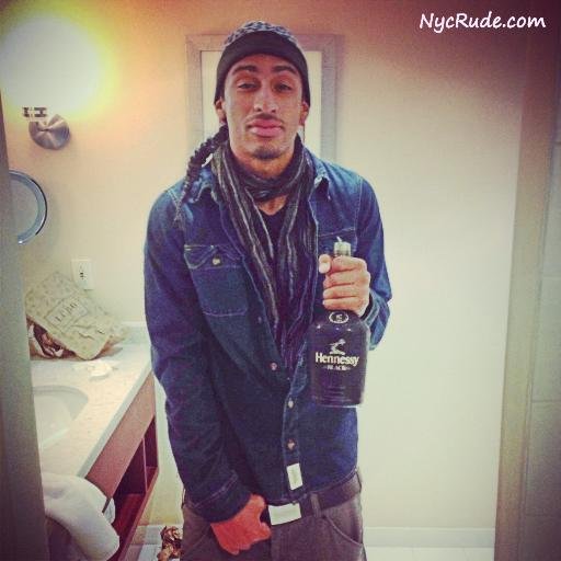 The Official Fan/Support Page for Upcoming Artist Rudebwoy Roscoe http://t.co/Tej9K5idZd  http://t.co/uHnADahGpF