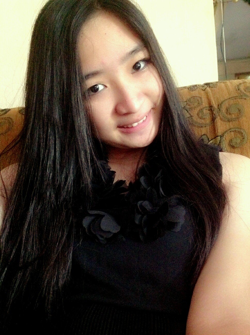 Love Jesus Forever, the target of life is to be doctor, and always to be the best, the Athlete of sulut . ;) :*