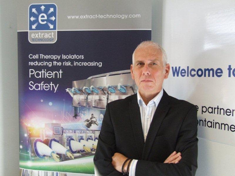 Director of Technical Operations, Extract Technology Ltd. @extract_tech  Proud supporter of English Premier League club Huddersfield Town since 1969