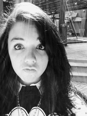 Instagram - _ERINLEEDENNIS_