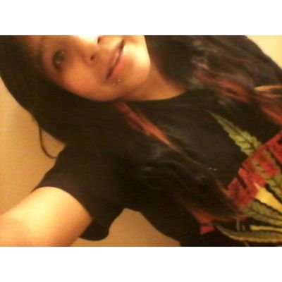 ·Music is life ..
♡Random Shit ..(:
;Follow Me?!