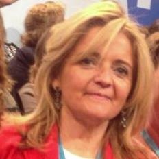 Abogada de profesión y política por vocación.Diputada Nacional por Cuenca. Alcaldesa de Tarancón  Senadora por Cuenca