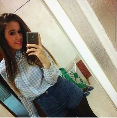 aventurera,soñadora, y enamoradiza de los animales. Futura periodista