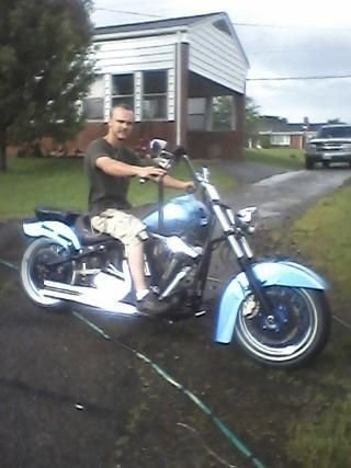 sliderjackjw's profile picture. just a red neck who likes to make ppl lol