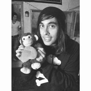 free follow from @AlissaSWS
follow me and i'll follow back :)