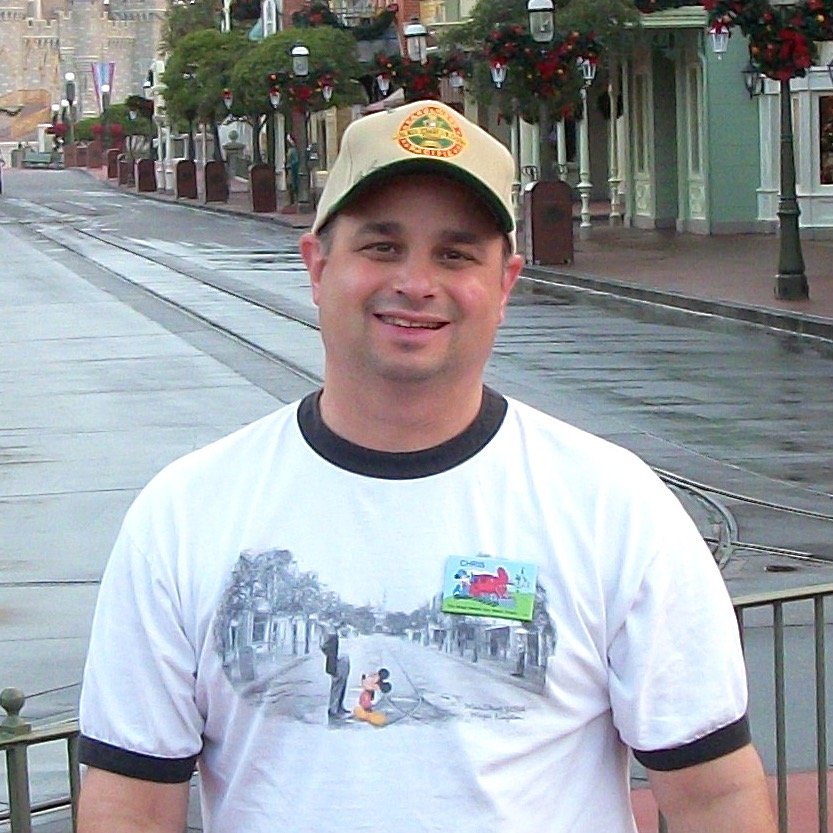 Director/TMP for Cleveland 19 News. Disney Fan. Halloween Yard Haunter. Coaster Enthusiast. PT Firefighter. Community Theater Set Designer.