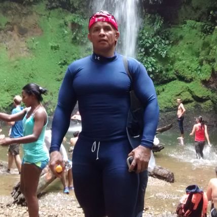 RiccoViv's profile picture. 