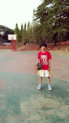 nety_dbc's profile picture. Aku tak pernah memaksa orang lain untuk menyukaiku. Jika mereka membenciku, itu urusan mereka. Bukan urusanku. || bye maksimal