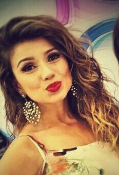 Perto ou longe. noite ou dia, horas iguais ou não. Eu sempre vou estar pensando em você @PaulaFernandes7
-Since: 19/06/11