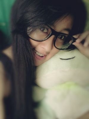 Desika_Ns's profile picture. Rasa percayaku sama cowok itu min dan gakbisa diganti gugat bagiku kalo cowok obral janji tinggal iya'in aja