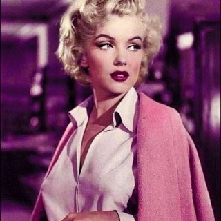 My policy is very simple Be nice to me i will be Beautiful with you♡! Doha,Qatar♡UAE.,!