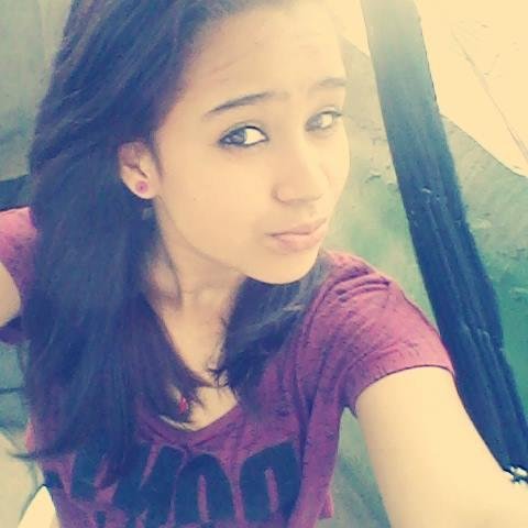 barbara larissa tenho 15 anos e sou lovatic e keloveres