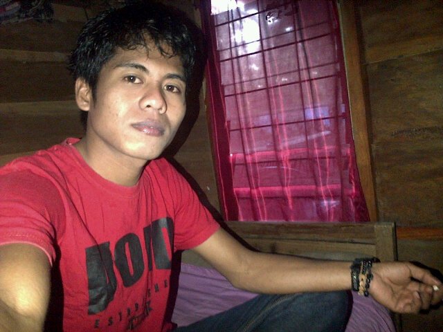 Cinta ini membuat aku bahagia I don't forget U my Yyn