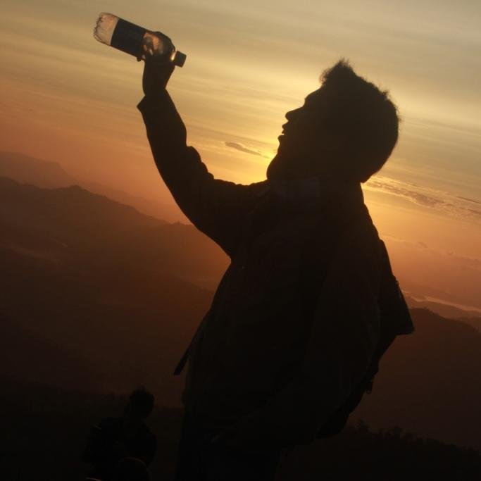 Orang Tua adalah Pertama, Allah adalah Utama..!