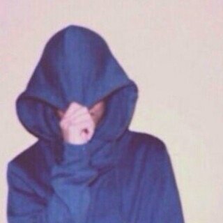 زعيمي لك في يساري نبضآ لن يزول ♬