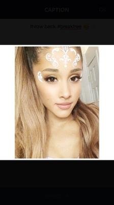 Voting account for Ariana Grande + Lauren Platt