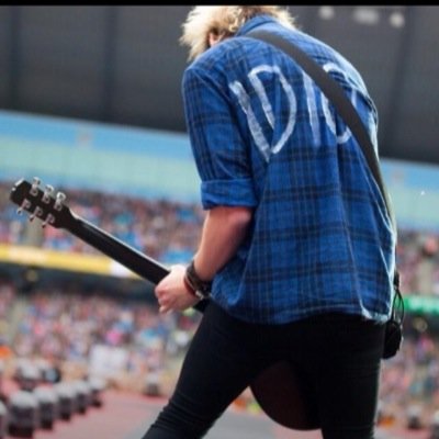 I love 5sos !!!!!!!!