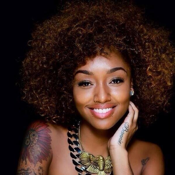 ModeUniverselle's profile picture. 