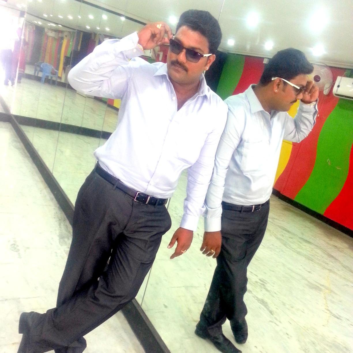 vipratheesh's profile picture. 